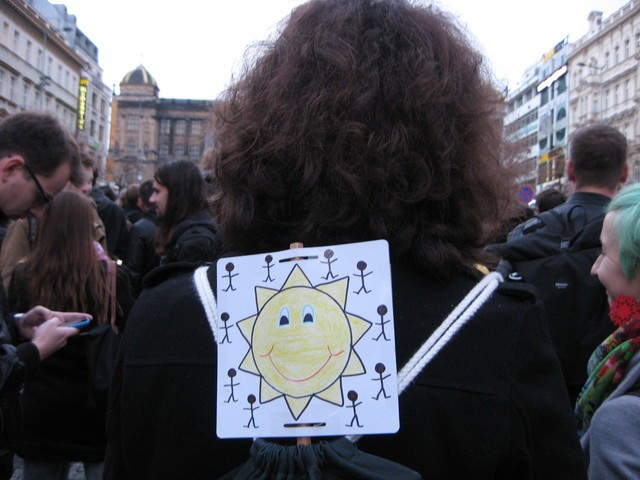044_demonstrace_Vaclavak_sluni